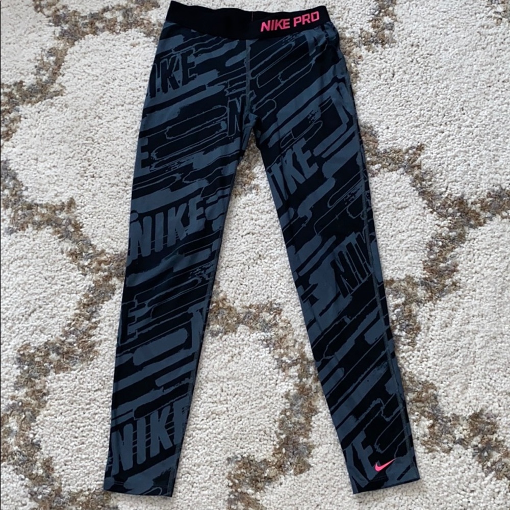 Girls Nike pro legging